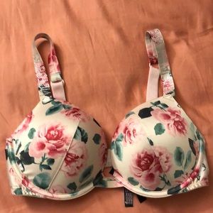 A Victoria’s Secret shine strap floral push up bra